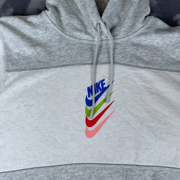 Nike Women’s DNA Stacked Swoosh Cropped Hoodie Gray White Size Small Comfort - Picture 2 of 9